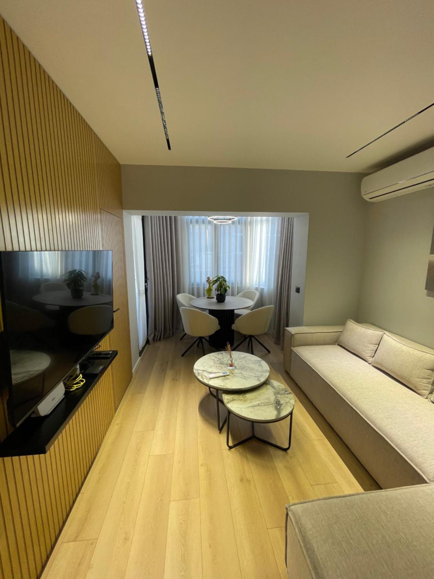 Elite Apartment *